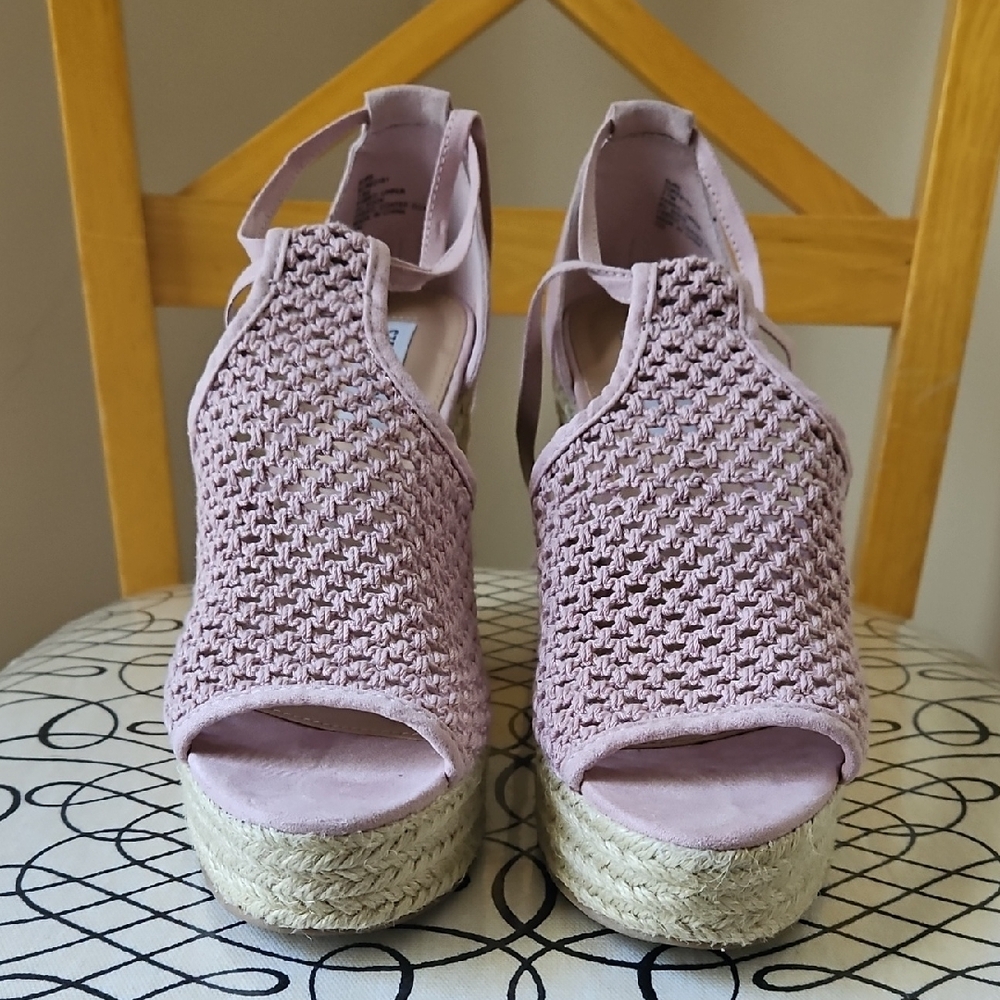 Steve Madden Crochet Pink Wedge